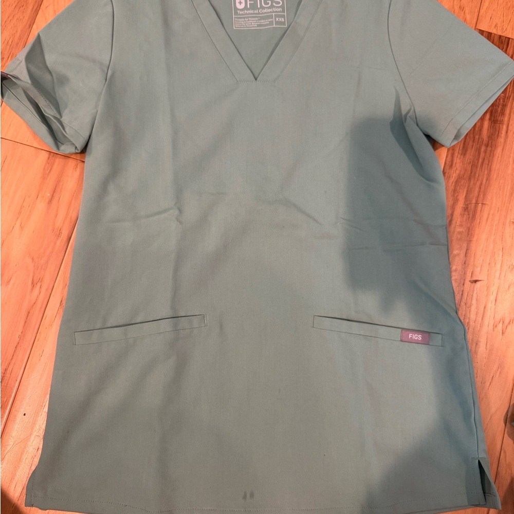 Figs Jade V-Neck Scrub Top